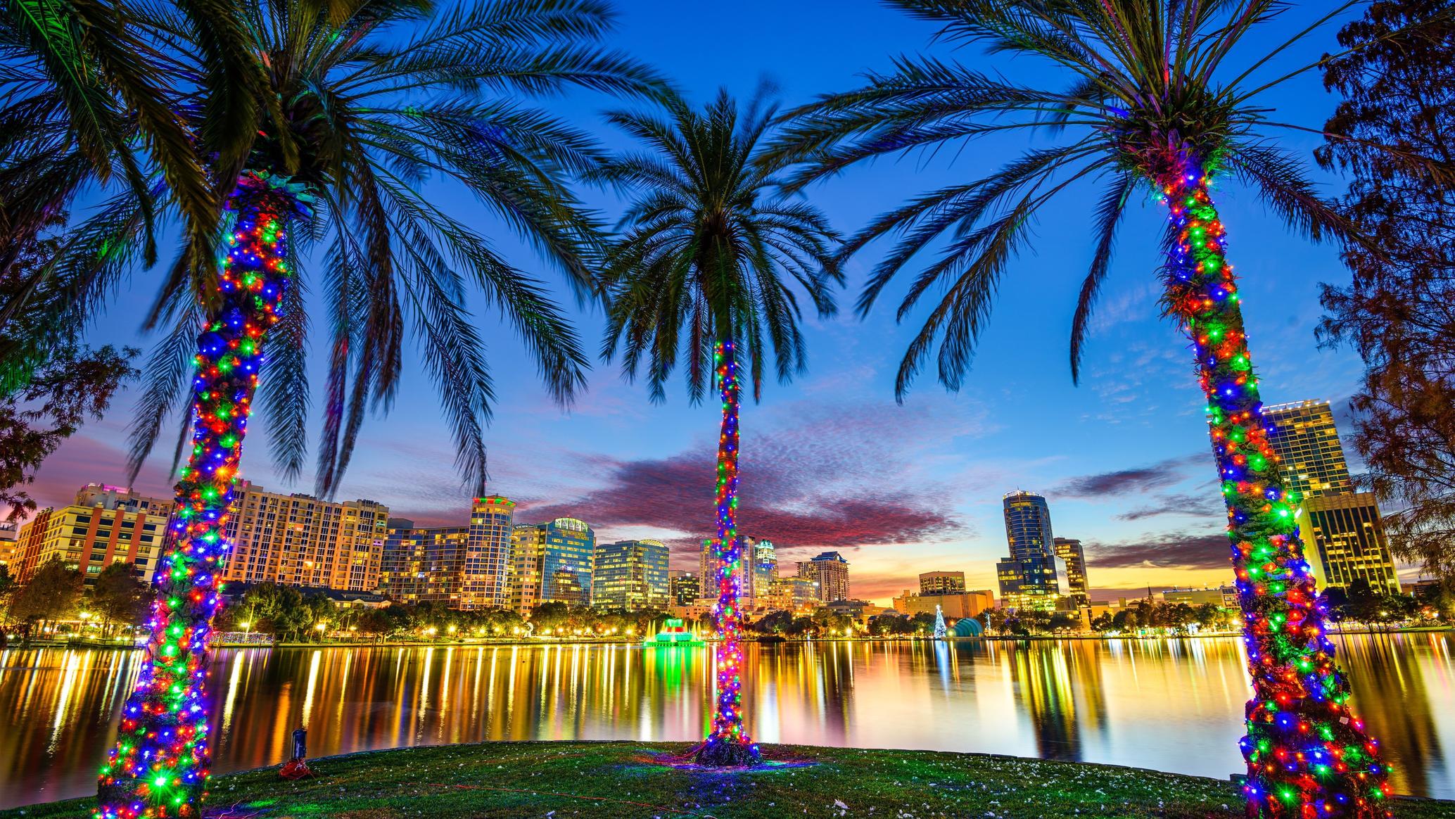 50% discount on flights from Toronto to Orlando with a promo code!