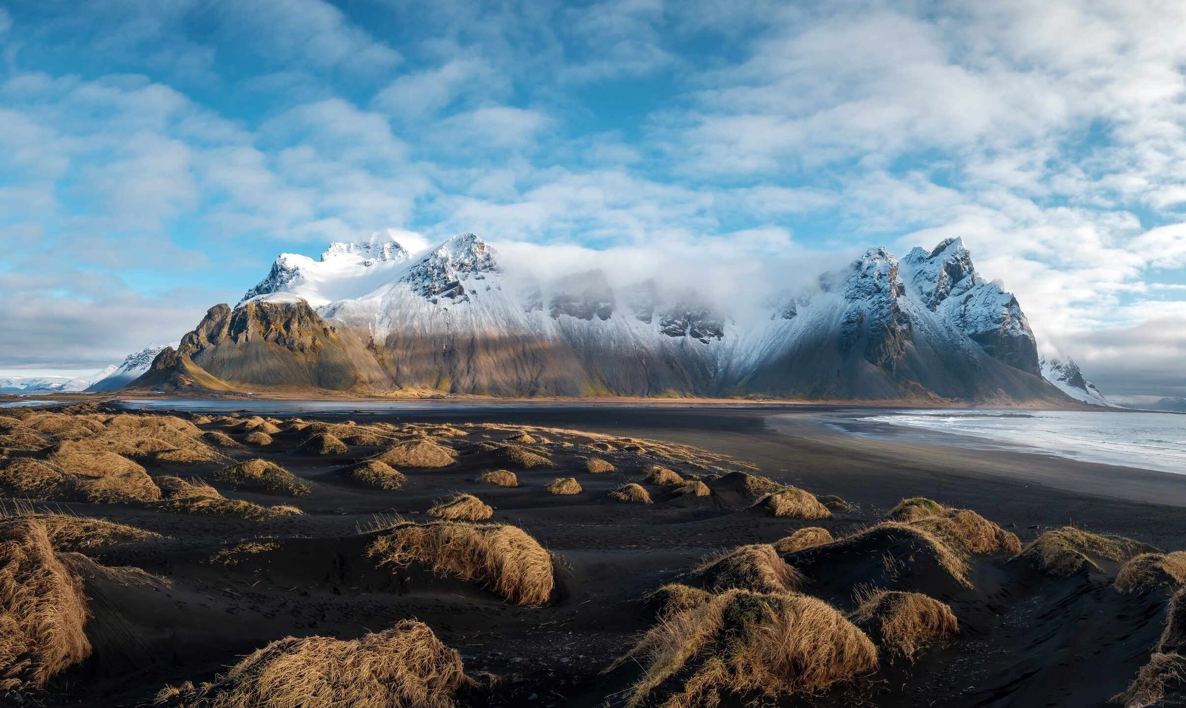 Non-stop flights from Toronto to Iceland on February-April for only C$640 round-trip including GST!