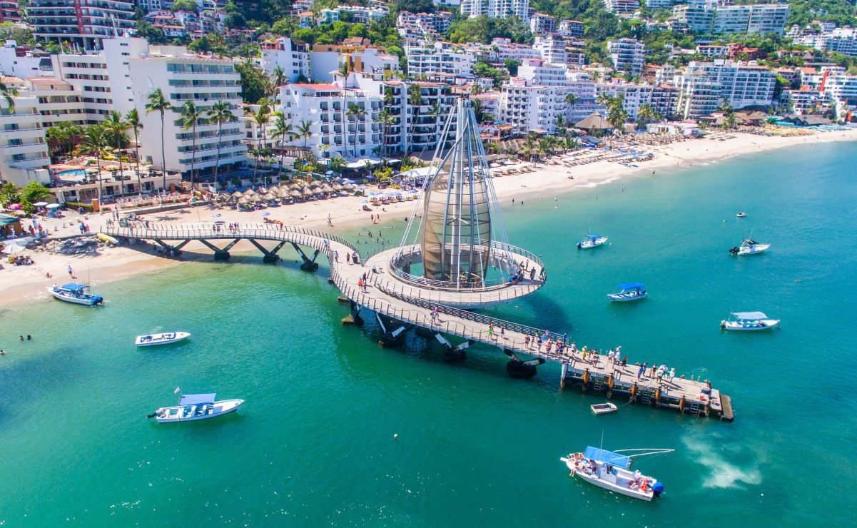 Whoa! Direct flights from Vancouver (Abbotsford) to Puerto Vallarta in March for 261 CAD round-trip including GST⚡️